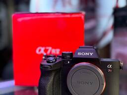 Sony a7R V Mirrorless Camera